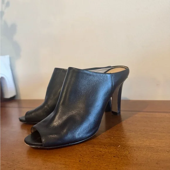 Michael Kors Black Shaw Mules - Picture 2 of 6